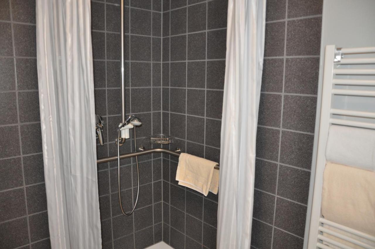 Seminarhotel In Der Manfred-Sauer-Stiftung Lobbach Bagian luar foto