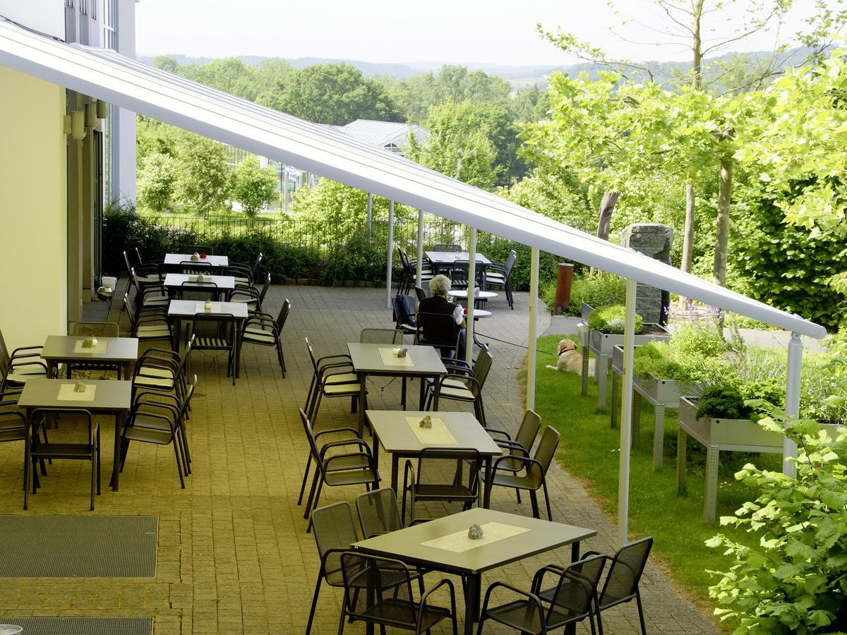 Seminarhotel In Der Manfred-Sauer-Stiftung Lobbach Bagian luar foto